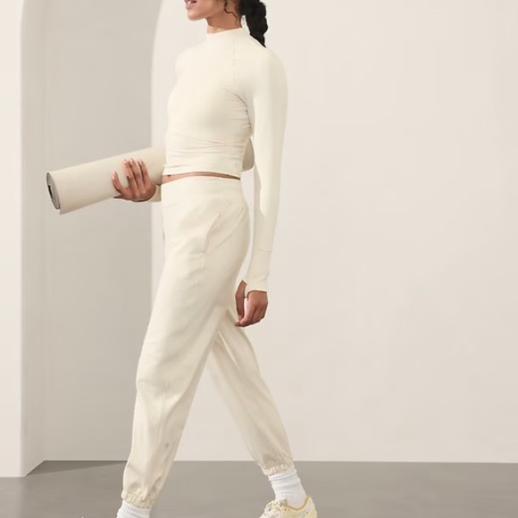 Athleta Softluxe Top, Bone Heather, SMALL - Picture 2 of 5